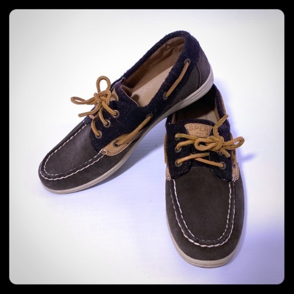 EUC suede sperry boat shoes size 8